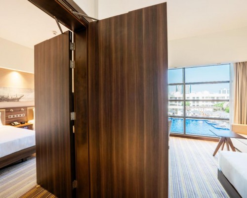 Hampton by Hilton Dubai Airport — отель 3* в Дубае
