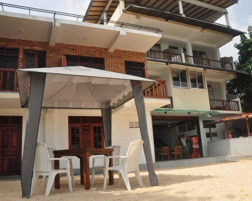 Wave Beach Resort Unawatuna — отель 2* в Унаватуне