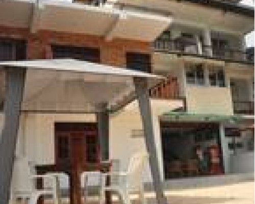 Wave Beach Resort Unawatuna — отель 2* в Унаватуне