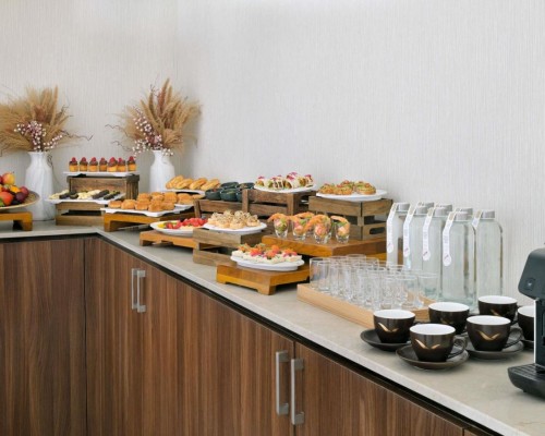 Movenpick Hotel Apartments Downtown Dubai — апарт-отель 5* в Дубае