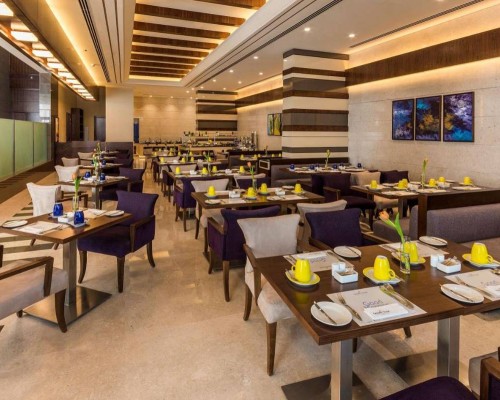 Golden Tulip Media Hotel 4* — Дубай, Теком