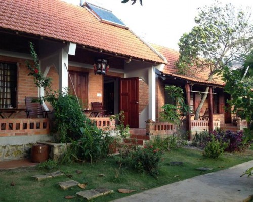 Phu Quoc Kim Bungalow On The Beach — бунгало у моря на Фукуоке