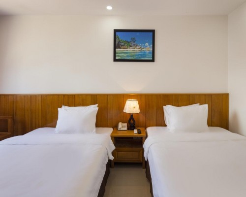 Royal Hotel Nha Trang 3* — отель в Нячанге, Вьетнам