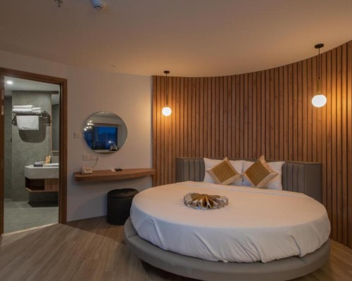 Diamond Nhatrang Hotel 4* — Нячанг, Вьетнам