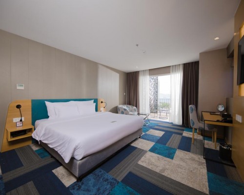 Quinter Central Nha Trang 5* — отель в Нячанге