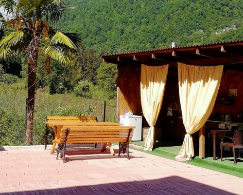 Mirraflores Hotel в Новом Афоне: что важно знать до брони