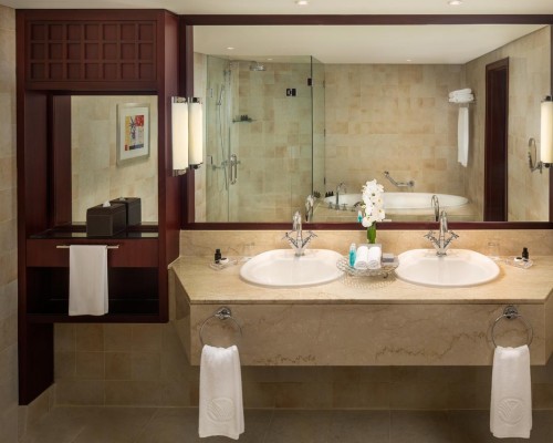 Beach Rotana 5* — Абу-Даби, первая линия