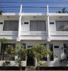 White Surfing Beach Resort 1*