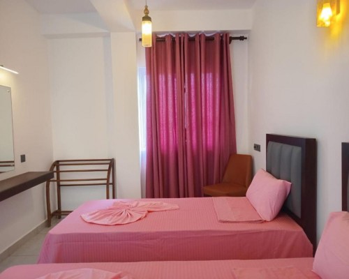 Hansa Surf Hotel 2* — Хиккадува, Шри-Ланка