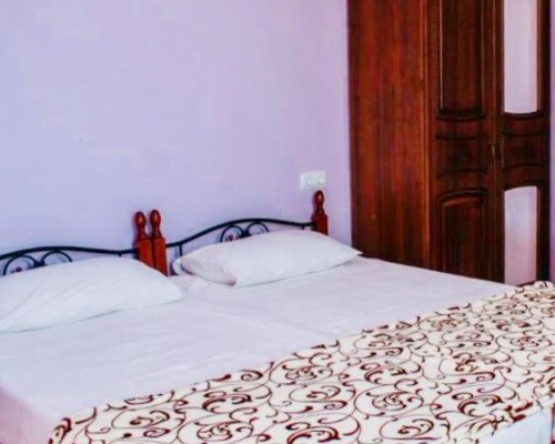 Anna-Saria Guest House, Гагра — гостевой дом у моря