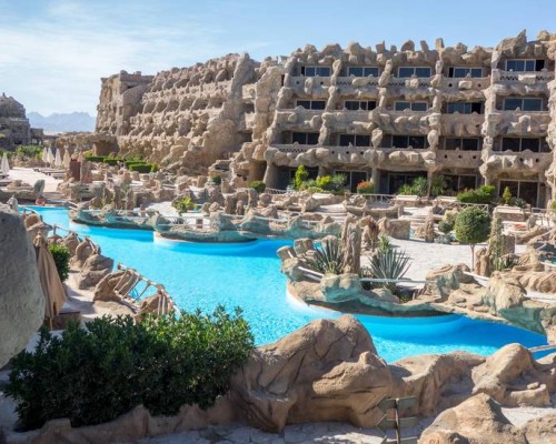 Caves Beach Resort 5* в Хургаде