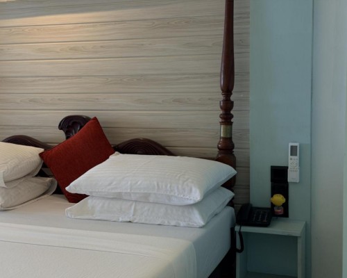Sri Gemunu Beach Resort в Унаватуне: честный обзор