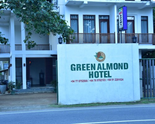 Green Almond Hotel 2* в Унаватуне
