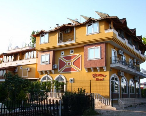 Flower Hotel 3* в Чамьюве (Кемер): подбор тура