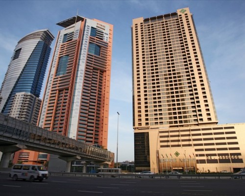 Two Seasons Hotel & Apartments 4* в Дубае: апартаменты у метро