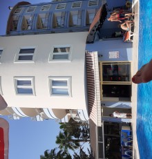 Holiday R Beach 3*