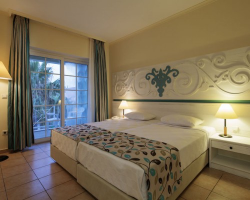 Palm 2* в Кызылагаче (Анталья): первая линия, бассейны, spa
