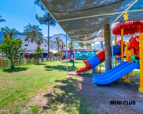 Queen's Park Goynuk 5* — семейный отель на первой линии в Гёйнюке