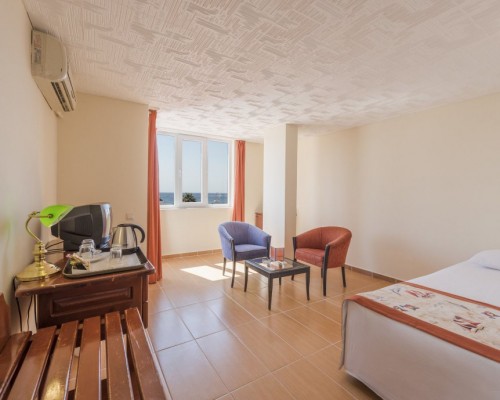 Tac Beach Club Hotel 3* в Кемере: честный обзор для подбора тура