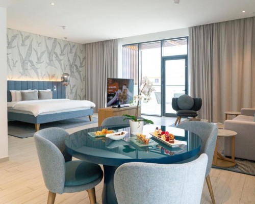 C Central Resort The Palm 5* — отель на Пальме Джумейра, Дубай