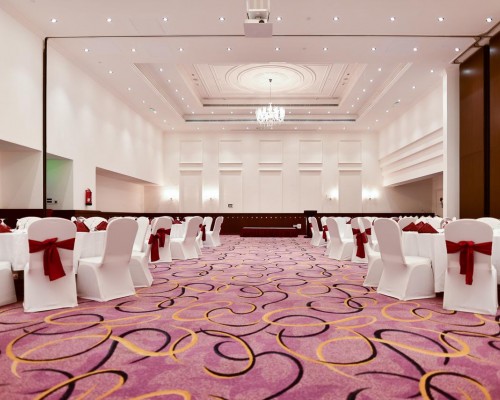 Golden Tulip Downtown Abu Dhabi 4* — отель в центре Абу-Даби