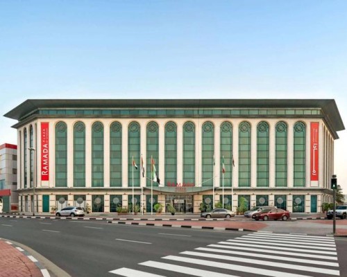 Ramada Plaza by Wyndham Dubai Deira 4*