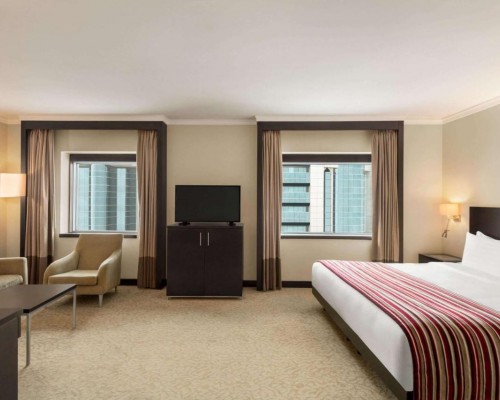 Ramada Plaza by Wyndham Dubai Deira 4*