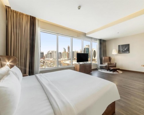 Radisson Blu Dubai Canal View 5* — отель в Дубае, Business Bay