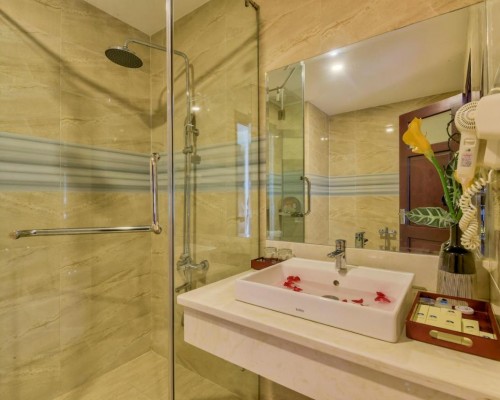 Sky Beach D20 Nha Trang 4* — пляжный отель в Нячанге