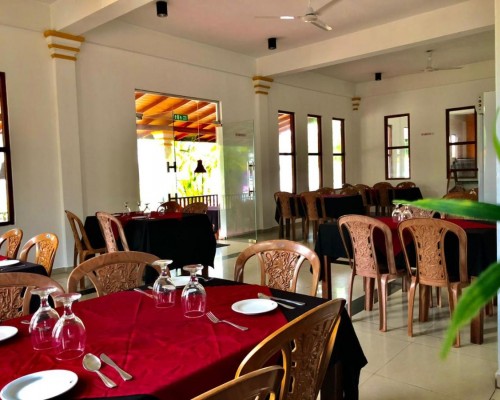 Sundowners Guesthouse в Хиккадуве: честный обзор