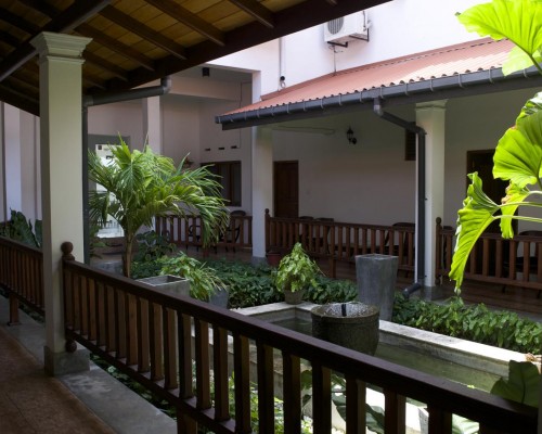 Sundowners Guesthouse в Хиккадуве: честный обзор