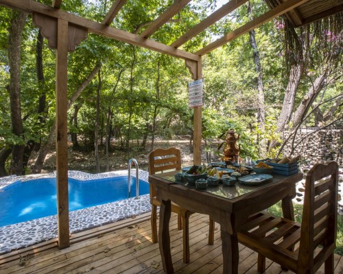 Suna Village Hotel, Фетхие — бунгало у реки с бассейном