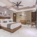 Samann Grand 4* — городской отель в Мале