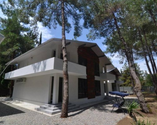 Апра отель в Пицунде: честный обзор для вашего отдыха