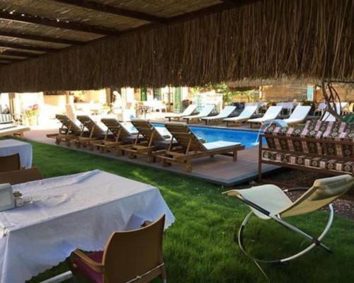 A11 Hotel Cesme — небольшой отель в Чешме