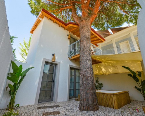 Salonika Suites Oludeniz — уютный отель в Фетхие