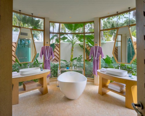 The Nautilus Maldives — 5* на Баа Атолле