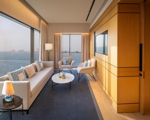 Caesars Resort Bluewaters Dubai — отель на острове Bluewaters в Дубае