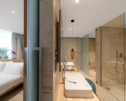 FIVE Jumeirah Village Hotel 5* в Дубае — что важно знать