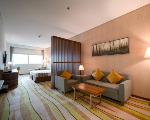 Jacob's Garden Hotel 4*