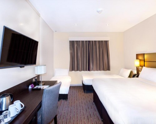 Premier Inn Dubai Al Jaddaf: отель 3* в Дубае