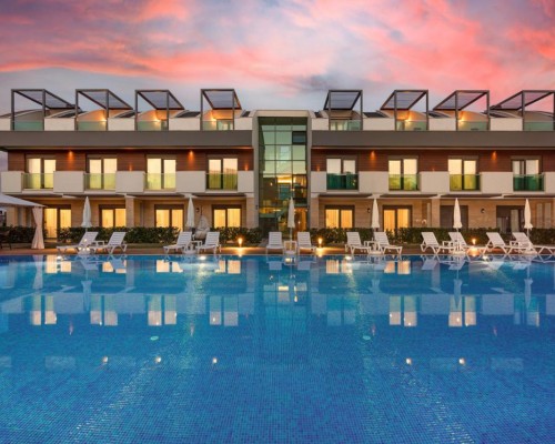 Veranda Beach Suites — отель в Анталье, район Муратпаша