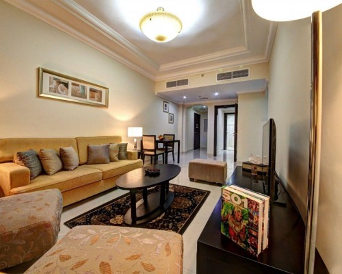 White Feather Hotel Apartments 4*
