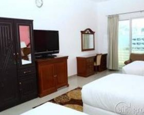Oyo 138 Empire Hotel Apartment 3*