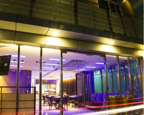 Hotel Laze 3* — городской отель в Мале, Мальдивы