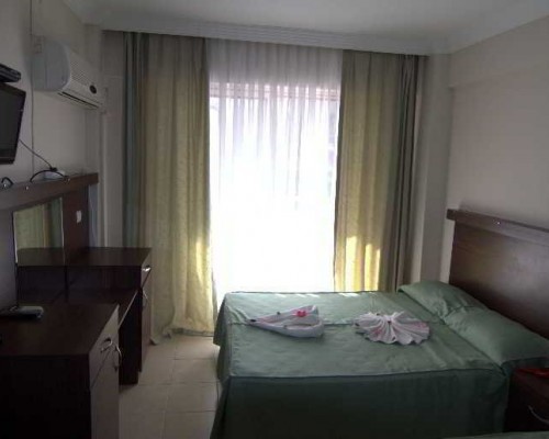 Kalamaki Beach Hotel 3* — отель в Кушадасы