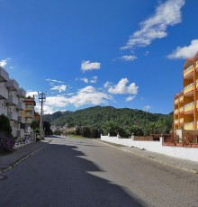 Comet Deluxe Hotel 4*