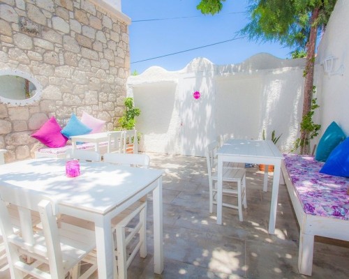 Alacati Alanur Otel 4* — Чешме, Алачаты