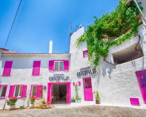 Alacati Alanur Otel 4* — Чешме, Алачаты