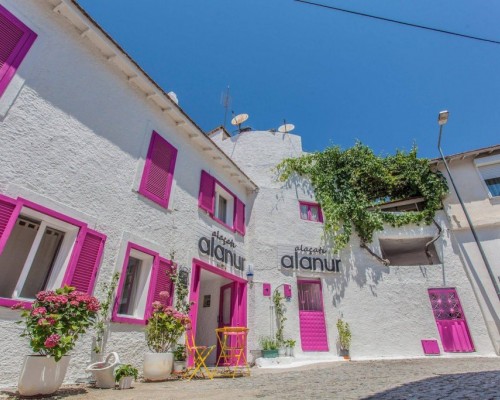 Alacati Alanur Otel 4* — Чешме, Алачаты